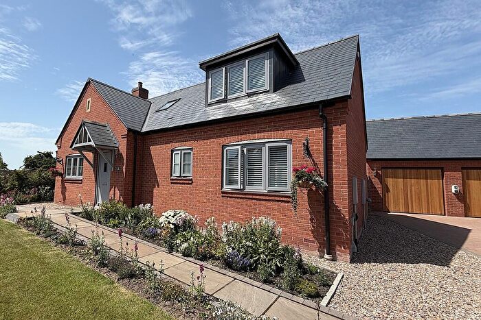 4 Bedroom Detached Bungalow For Sale In Oval Way, Nether Broughton, LE14