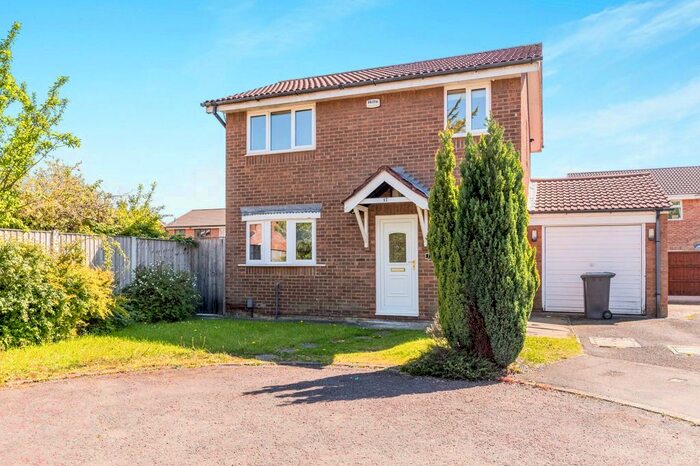 3 Bedroom Detached House To Rent In Holyhead Close, Warrington, WA5