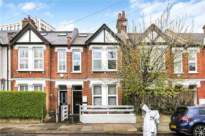 2 Bedroom Flat For Sale In Weston Road, London, W4