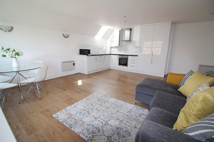 2 Bedroom Apartment To Rent In Dean House, Erleigh Road, Reading, RG1