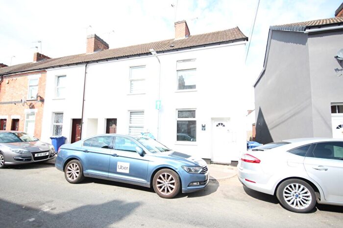 3 Bedroom Terraced House To Rent In Oak Street, Staffordshire, Burton Upon Trent, DE14