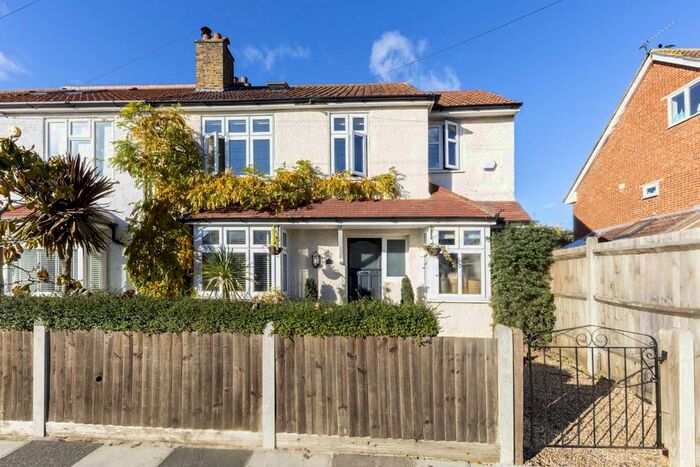 5 Bedroom Property To Rent In Lock Road, Ham, Richmond, TW10