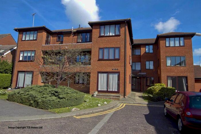 2 Bedroom Flat For Sale In Embassy Court, Regency Drive, Ruislip, HA4
