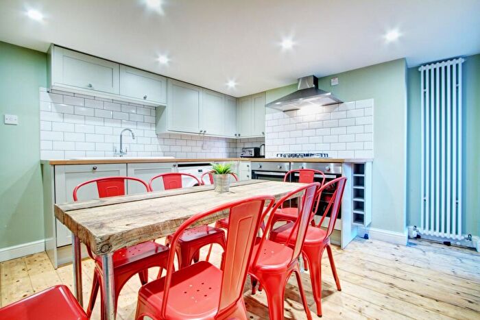 8 Bedroom Terraced House To Rent In Derby Road, Manchester, M14