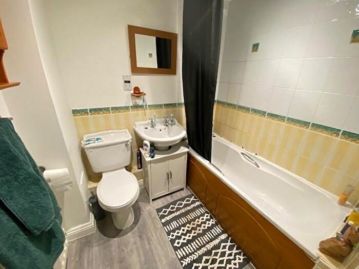 2 Bedroom Apartment To Rent In Albert Road, Stoke, Plymouth, PL2