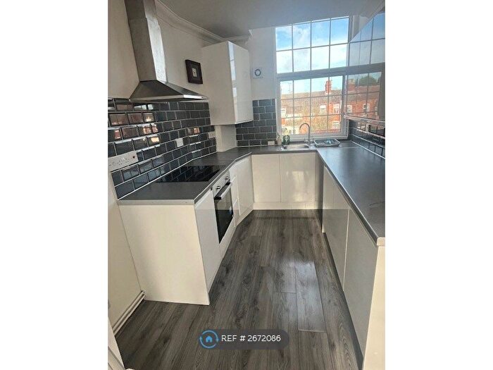 2 Bedroom Flat To Rent In Havelock Mews, Kettering, NN16