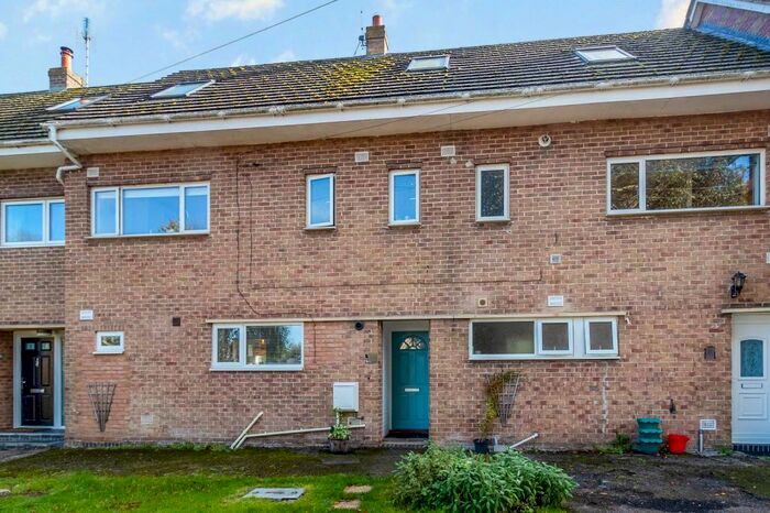 2 Bedroom Flat To Rent In Cambridge Road, Cambridge, CB21