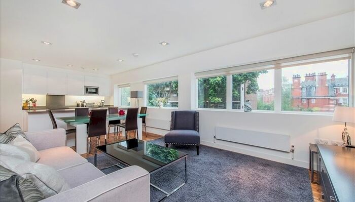 2 Bedroom Flat To Rent In Fulham Road, London, SW3