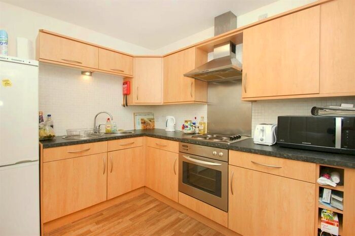 2 Bedroom Flat To Rent In Little Hallfield Road, York, YO31