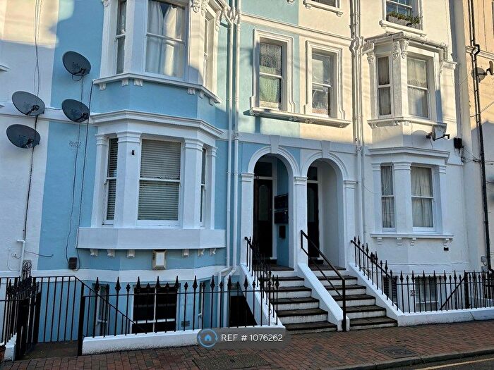 1 Bedroom Flat To Rent In Dudley Road, Tunbridge Wells, TN1