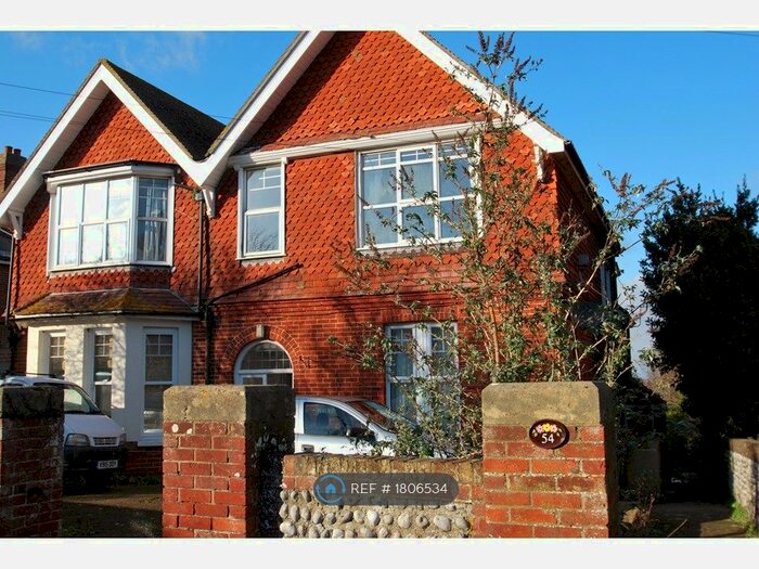 2 Bedroom Flat To Rent In Carew Road, Eastbourne, BN21