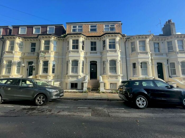 4 Bedroom Flat To Rent In Seafield Road, Hove, East Sussex, BN3