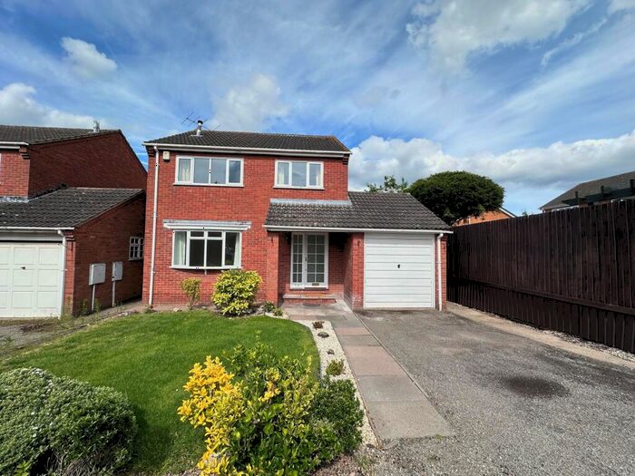 4 Bedroom Detached House To Rent In Pitsford Drive, Loughborough, Leicestershire, LE11