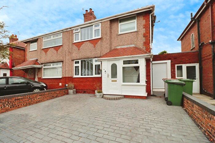3 Bedroom Semi Detached House To Rent In Thornleigh Avenue, Eastham, CH62