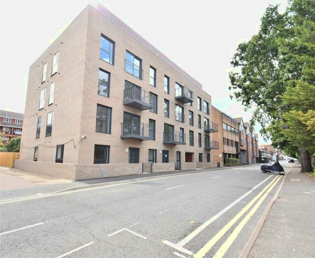 2 Bedroom Apartment To Rent In Aston House, Aston House, - Oak End Way, SL9