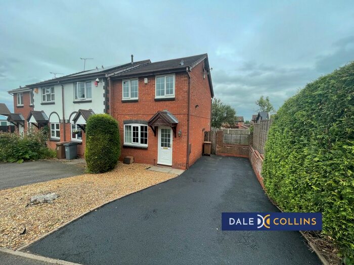 3 Bedroom Terraced House To Rent In Falcon Road, Meir Park, ST3