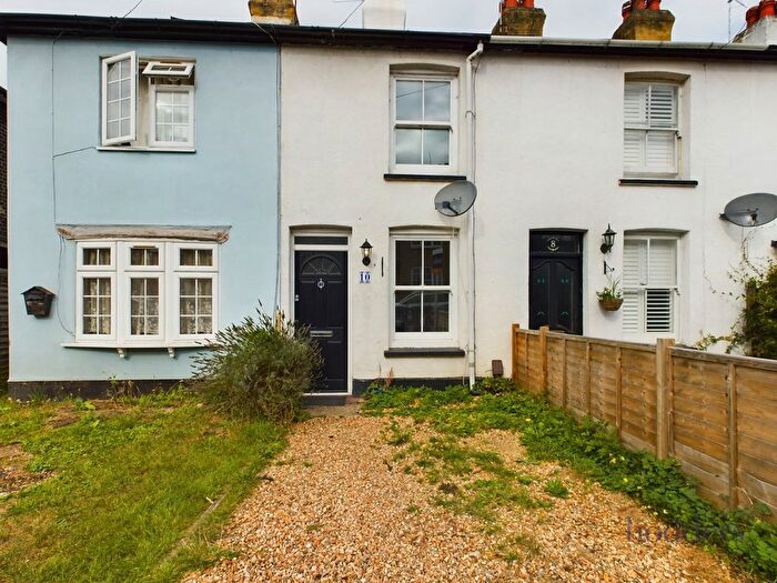 2 Bedroom Terraced House To Rent In Grove Road, Chertsey, Surrey, KT16