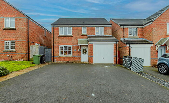 4 Bedroom Detached House For Sale In Woodpecker Close, Sandbach, CW11