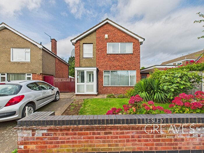 3 Bedroom Detached House For Sale In Milford Drive, Nottingham, NG3