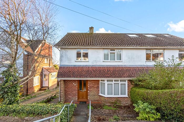 3 Bedroom Semi-Detached House For Sale In Bramble Rise, Brighton, BN1