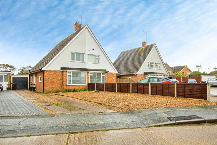 2 Bedroom Semi-detached House For Sale In Bramley Close, Alresford, CO7