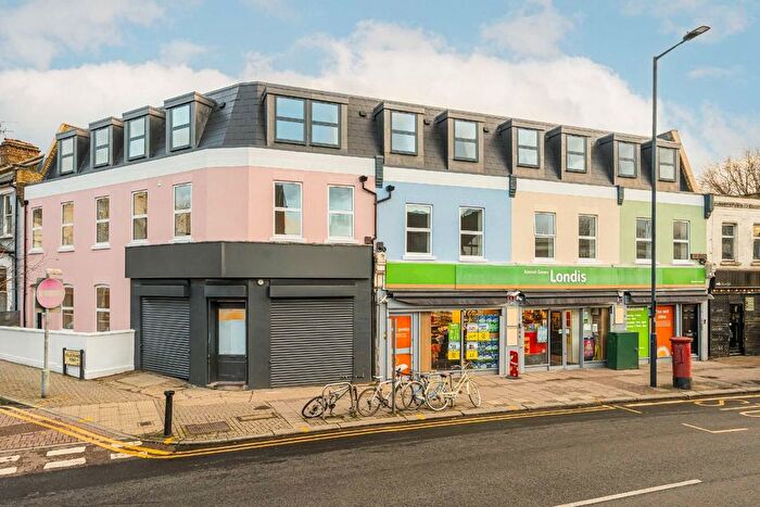 2 Bedroom Flat To Rent In Harrow Road, Kensal Rise, NW10