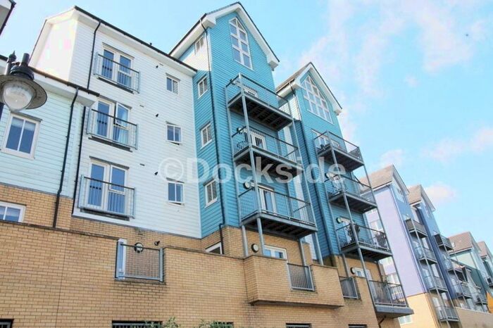 2 Bedroom Flat To Rent In Rivermead, St. Marys Island, Chatham, ME4