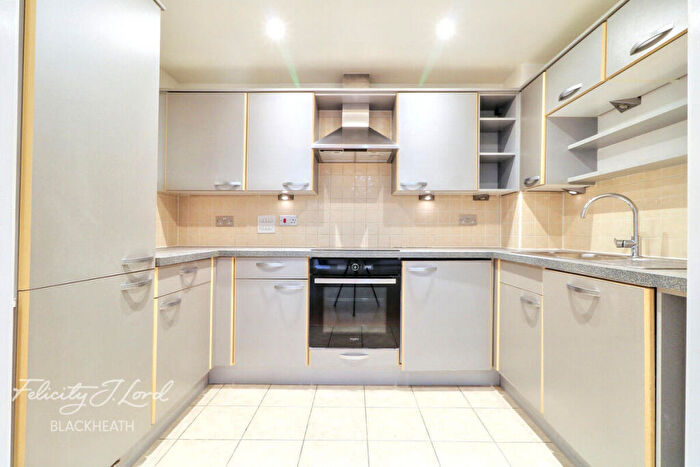 2 Bedroom Apartment To Rent In Meadowcourt Road, London, SE3