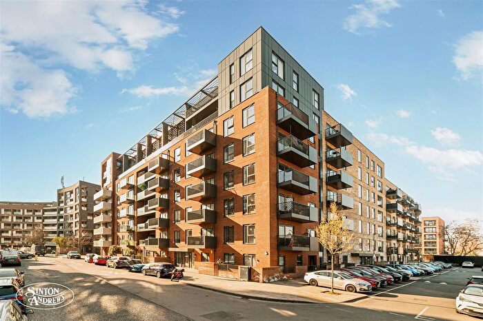 2 Bedroom Flat For Sale In Williams Road, London, W13