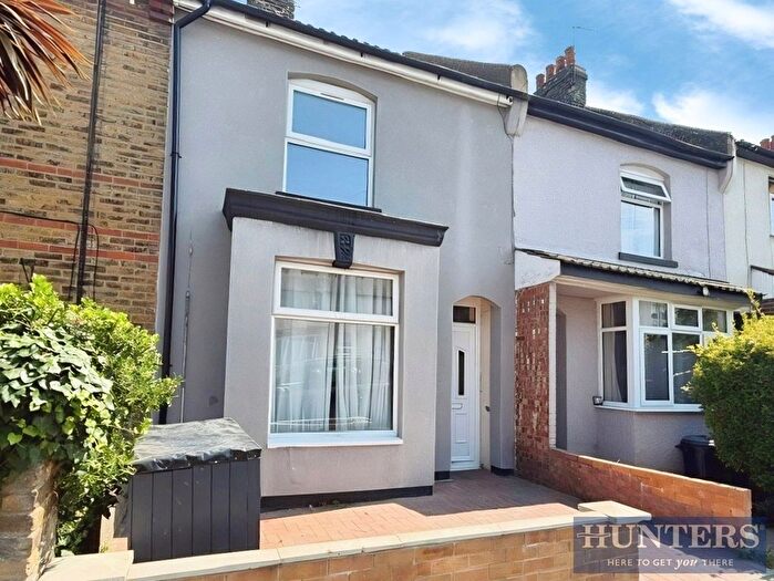 3 Bedroom Terraced House To Rent In Beresford Road, Gillingham, ME7