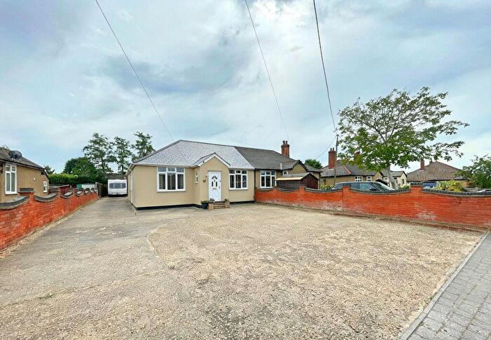 3 Bedroom Semi-Detached Bungalow For Sale In Brook Road, Tolleshunt Knights, CO5