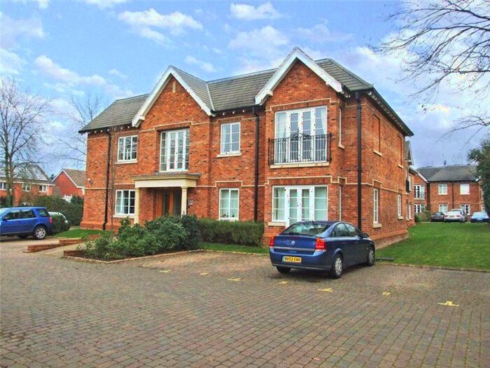 2 Bedroom Flat To Rent In Christine Ingram Gardens, Bracknell, Berkshire, RG42