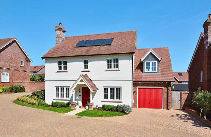 4 Bedroom Detached House For Sale In Blackthorn Rise, Tetsworth, OX9