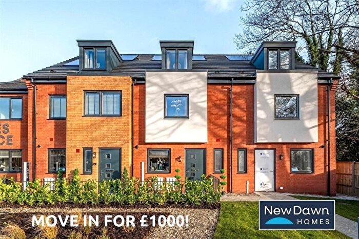 3 Bedroom End Terrace House For Sale In Move In For Just Â£, , Stonehouse, GL10