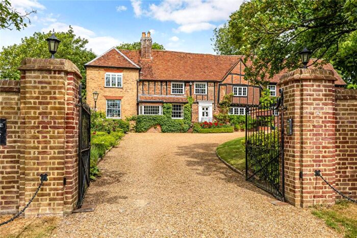 6 Bedroom Detached House For Sale In Eggington, Leighton Buzzard, Bedfordshire, LU7
