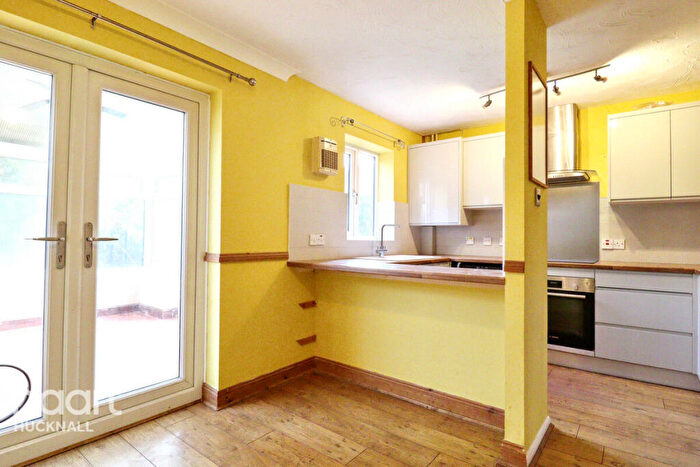 3 Bedroom Semi-Detached House For Sale In Leen Valley Way, Nottingham, NG15