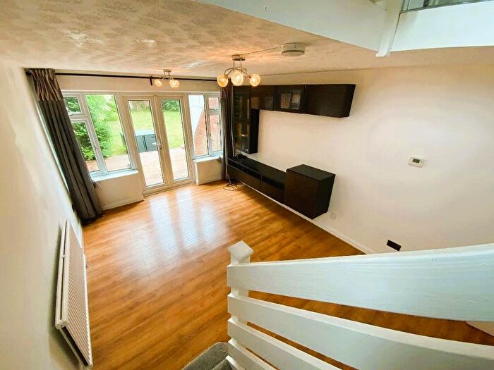 1 Bedroom End Of Terrace House For Sale In South End Road, Hornchurch, Essex, RM12