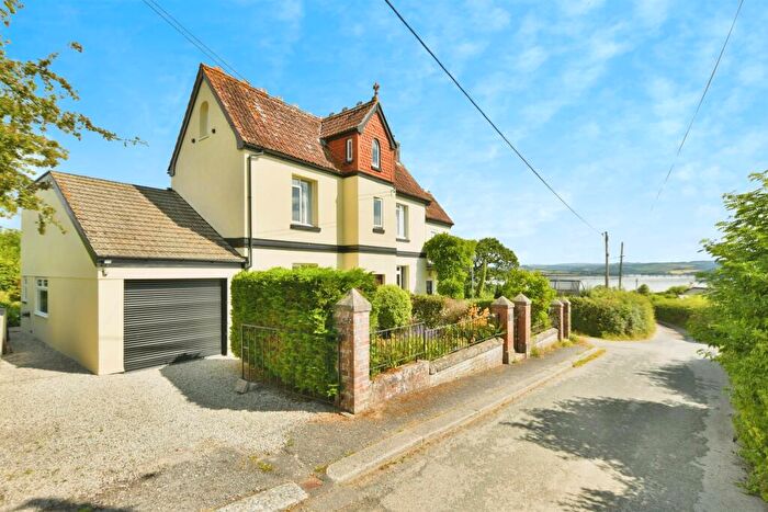 4 Bedroom Semi-Detached House For Sale In Pill Lane, North Pill, Saltash, PL12