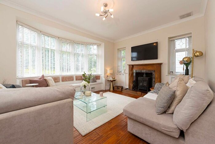 3 Bedroom Detached House For Sale In Ty-Gwyn, Brynteg, Treharris, CF46