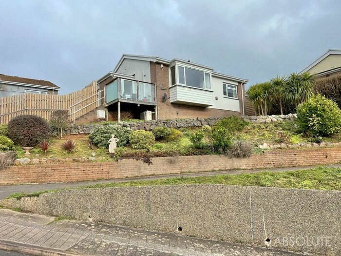 2 Bedroom Detached Bungalow For Sale In Swedwell Road, Watcombe Park, Torquay, Devon, TQ2