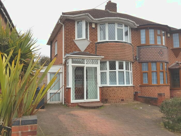 3 Bedroom Semi-Detached House To Rent In Larne Road, Birmingham, B26