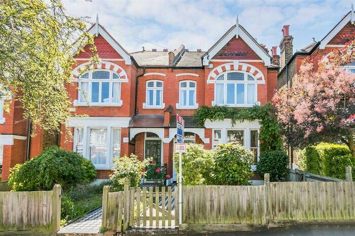 3 Bedroom Terraced House To Rent In Ruskin Walk, Herne Hill, SE24