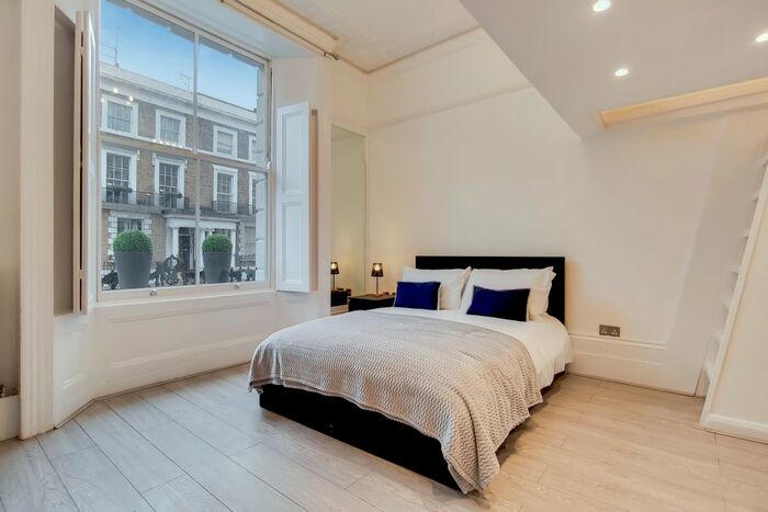 Studio To Rent In Holland Road, London, W14