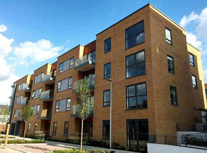 2 Bedroom Flat To Rent In Bedwyn Mews, Reading, Berkshire, RG2