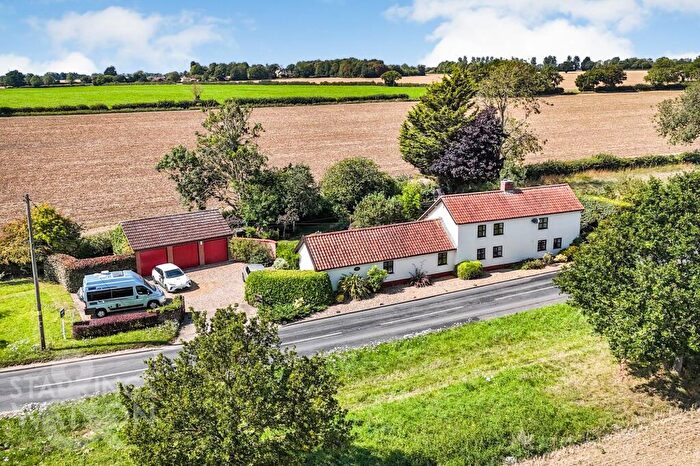 5 Bedroom Detached House For Sale In Norwich Road, Bunwell, Norwich, NR16