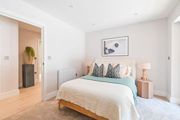2 Bedroom Flat For Sale In Walborn Studios, De Beauvoir Town, London, N1