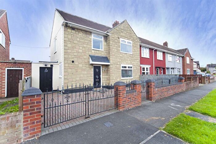 3 Bedroom End Of Terrace House For Sale In Claymore Road, Hartlepool, TS25