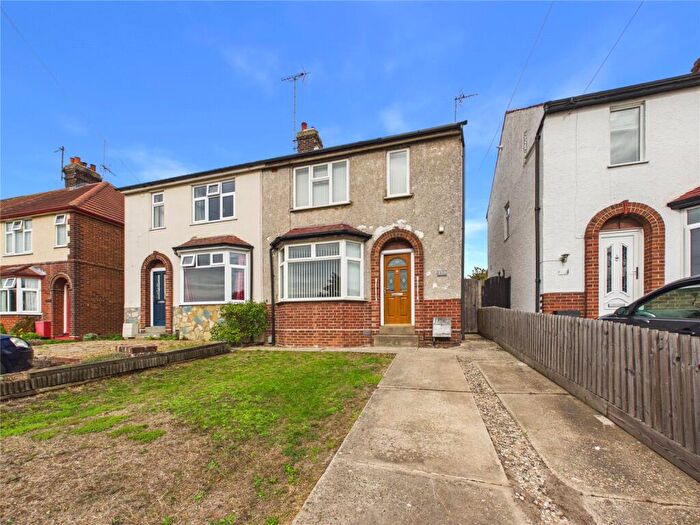 3 Bedroom Semi-Detached House For Sale In St. Andrews Avenue, Colchester, Essex, CO4