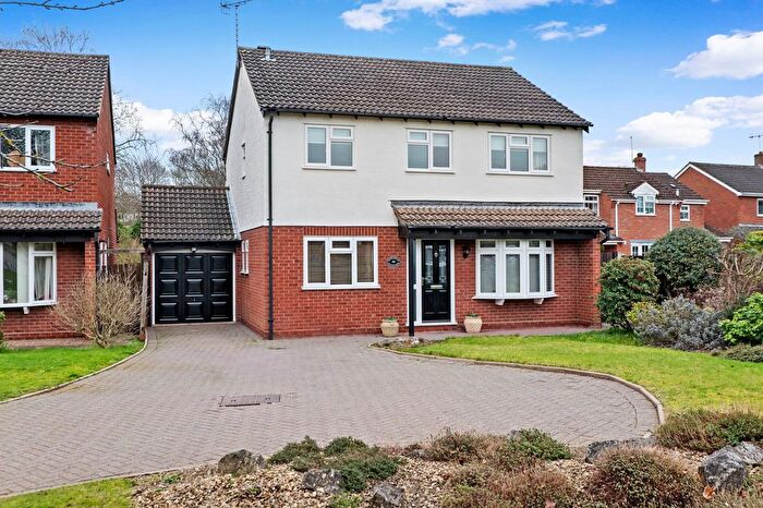 4 Bedroom Detached House For Sale In Millbrook Close, Worcester., WR3