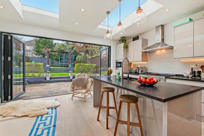 4 Bedroom Terraced House To Rent In Doyle Gardens, London, NW10